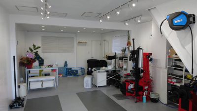 RTガレージ　店舗改装　（株式会社EverCraft）