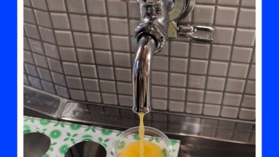 蛇口からみかんジュースが出る「愛媛の食卓1970」